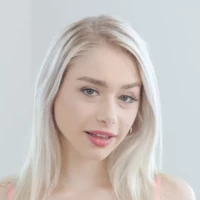Scarlett Hampton Scarlett Hampton